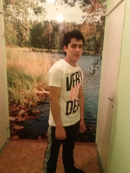 Мухаммад Наботов