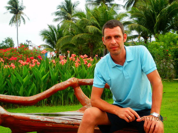 Андрей Захаров