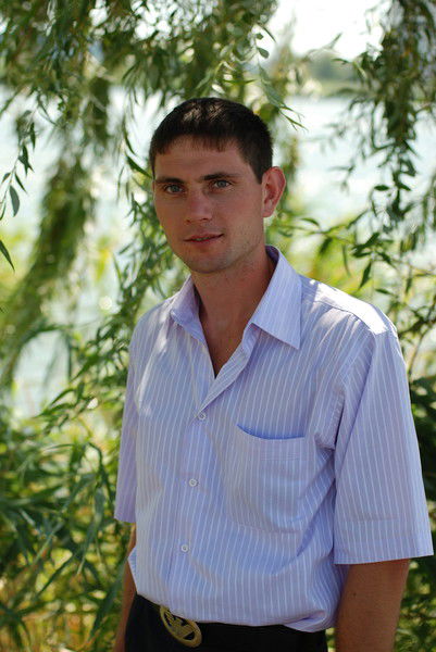 Максим Зотов