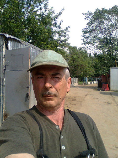 Виктор Попов