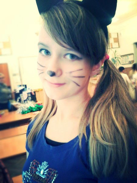 Виолетта .. )))