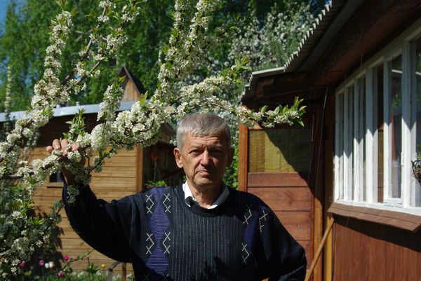 Юрий Иванов