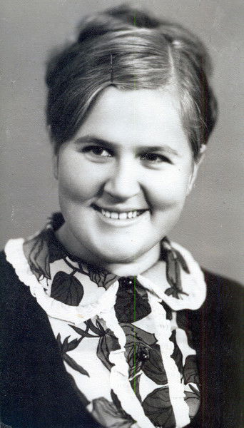 Елена Ефремова