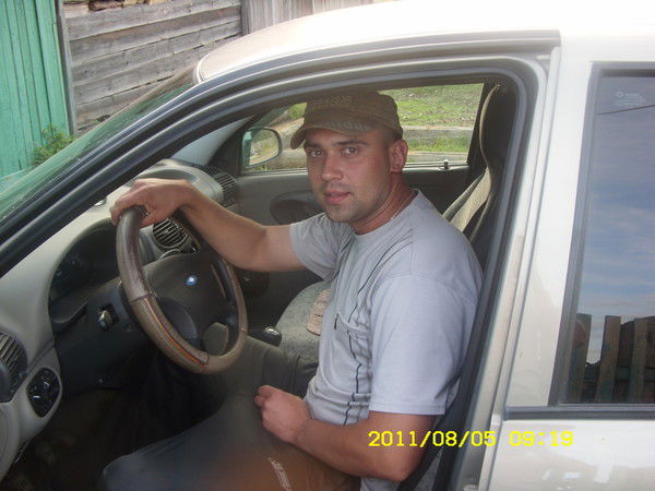 Михаил Постников