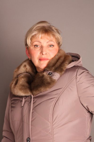 Нина Попова