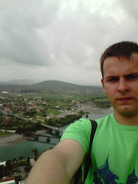 Влад Петров