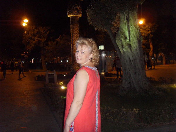 Лариса Заватская