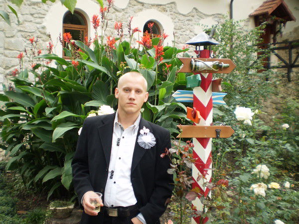 Виталик Леонидов