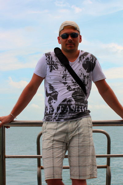 Денис Бондаренко