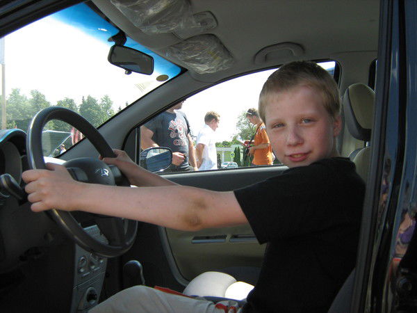 Михаил Пахомов