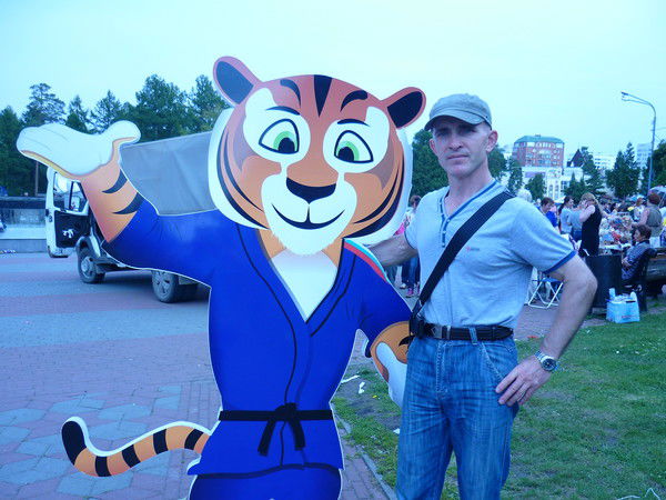 Юрий Макаров