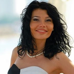 Анна Каримова