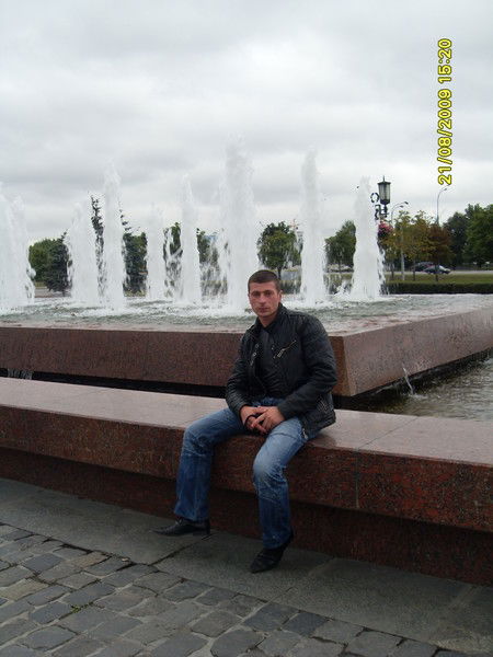 Роман Олейник