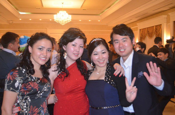 Аконя Нигишова