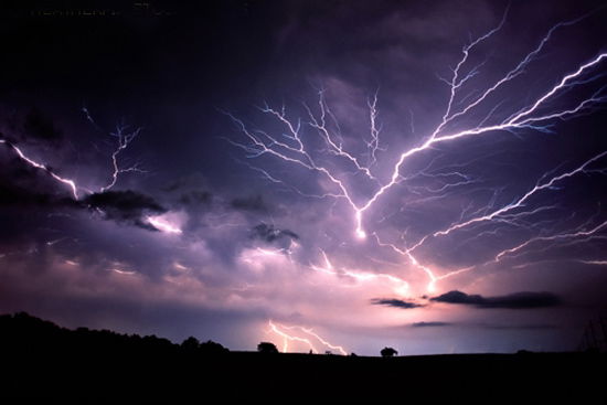 Александр Неустроев