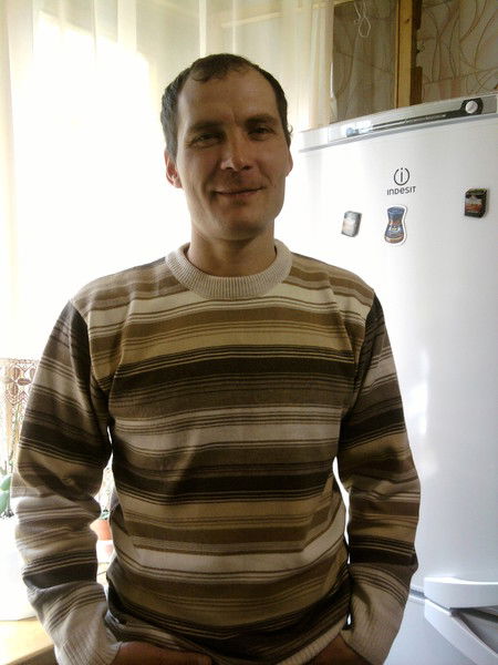 Костя Манаков