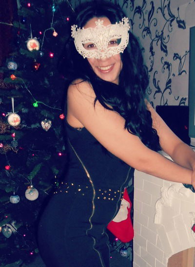 Валя Николаева