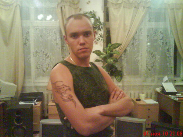 Евгений Гайдуков