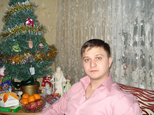 Антон Демиденко