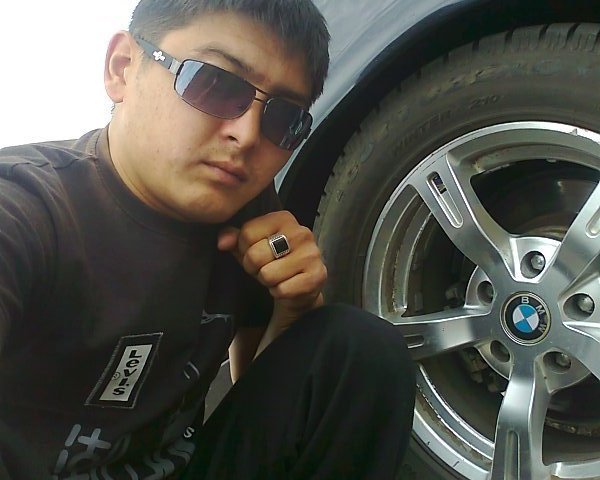 Азрет Болатов