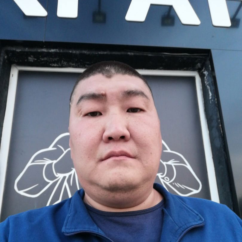 Николай Иванов