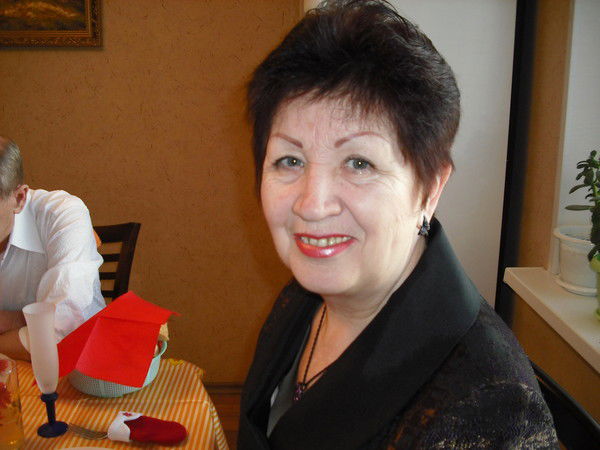 Людмила Доманова