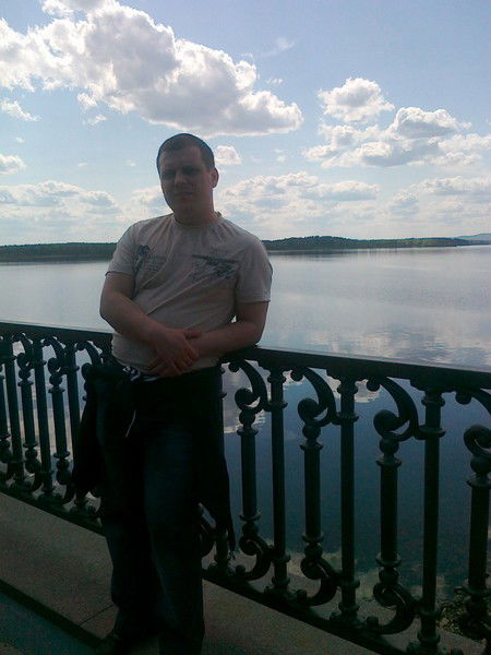 Антон Лобанов