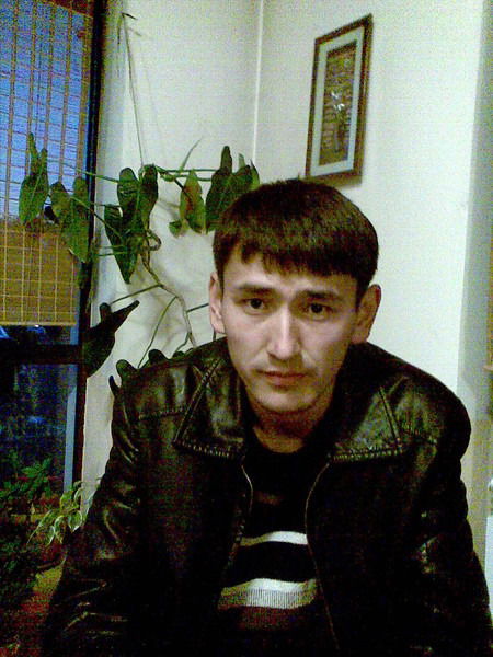 Баха Ануаров