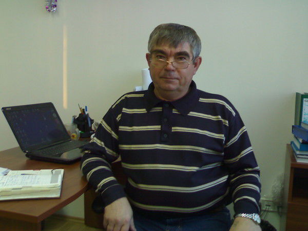 Юрий Рогов