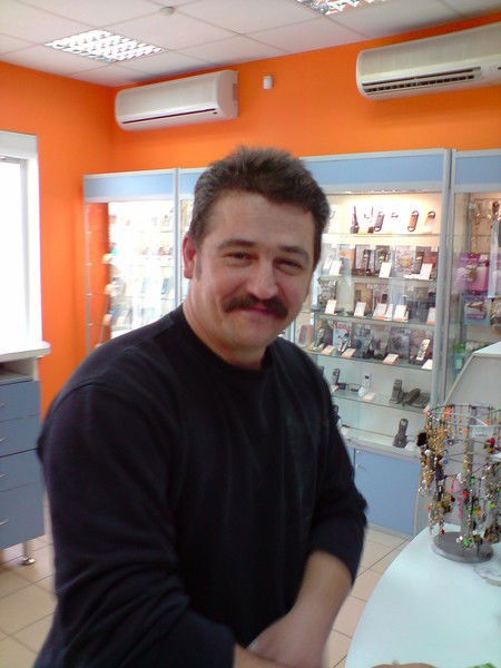 Александр Глухов