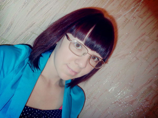 Анюта Елфимова