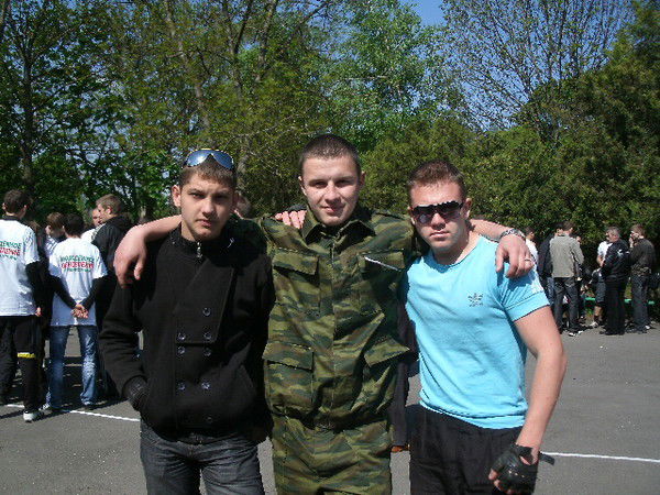 Андрей Незнаю!