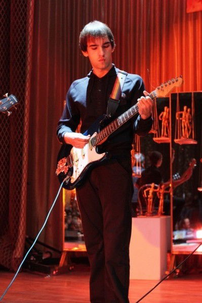 Денис Фетисов