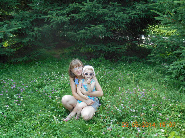 Лена Захарова