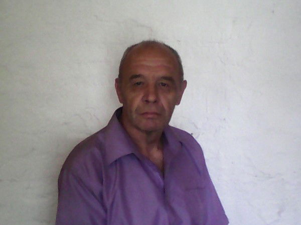 Владимир Комаров