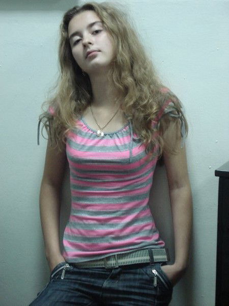 Алёна Неустроева