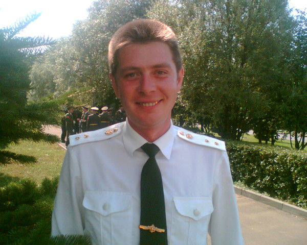 Андрей Попов