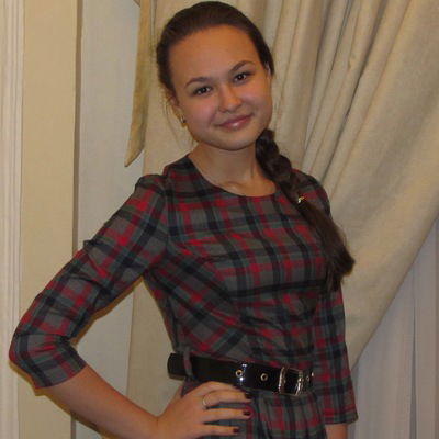 Юлия Попова