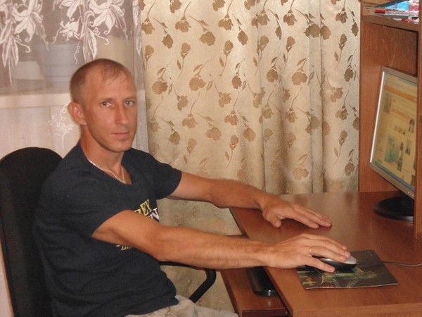 Андрей Комаров