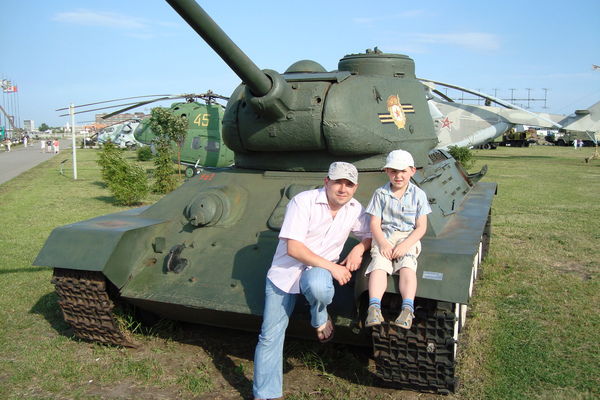 Антон Баженов