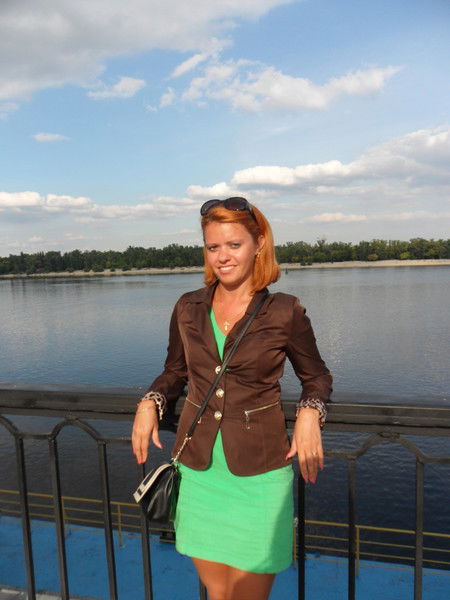 Лена Ищенко