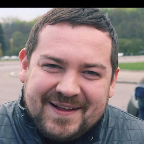 Максим Артемьев