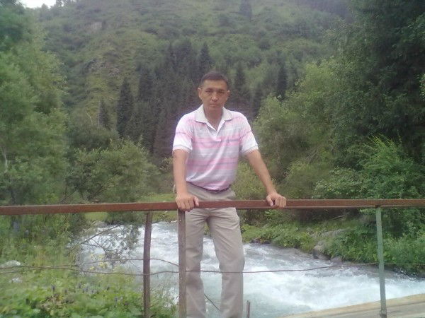 Саят Сулейменов