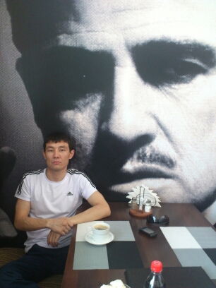 Данияр Усенов