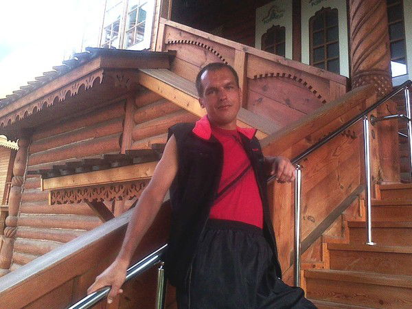 Александр Челюканов