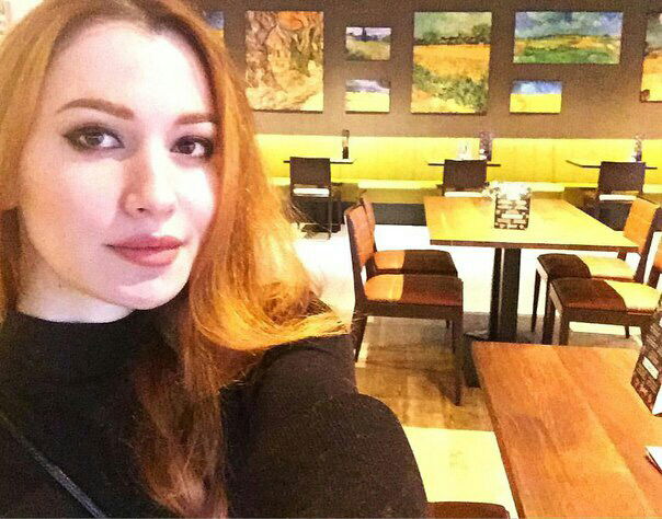 (Не Знакомлюсь)