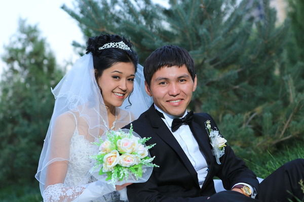 Болат Лаура