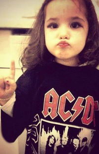 Надя Хошимова