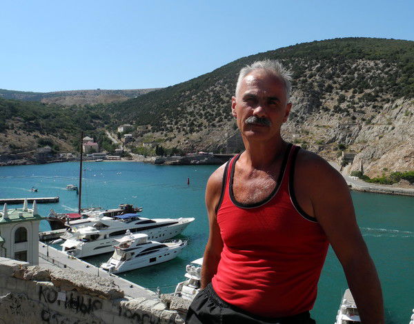 Анатолий Кручко