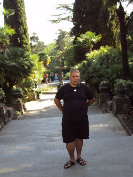 Генадий Шаров